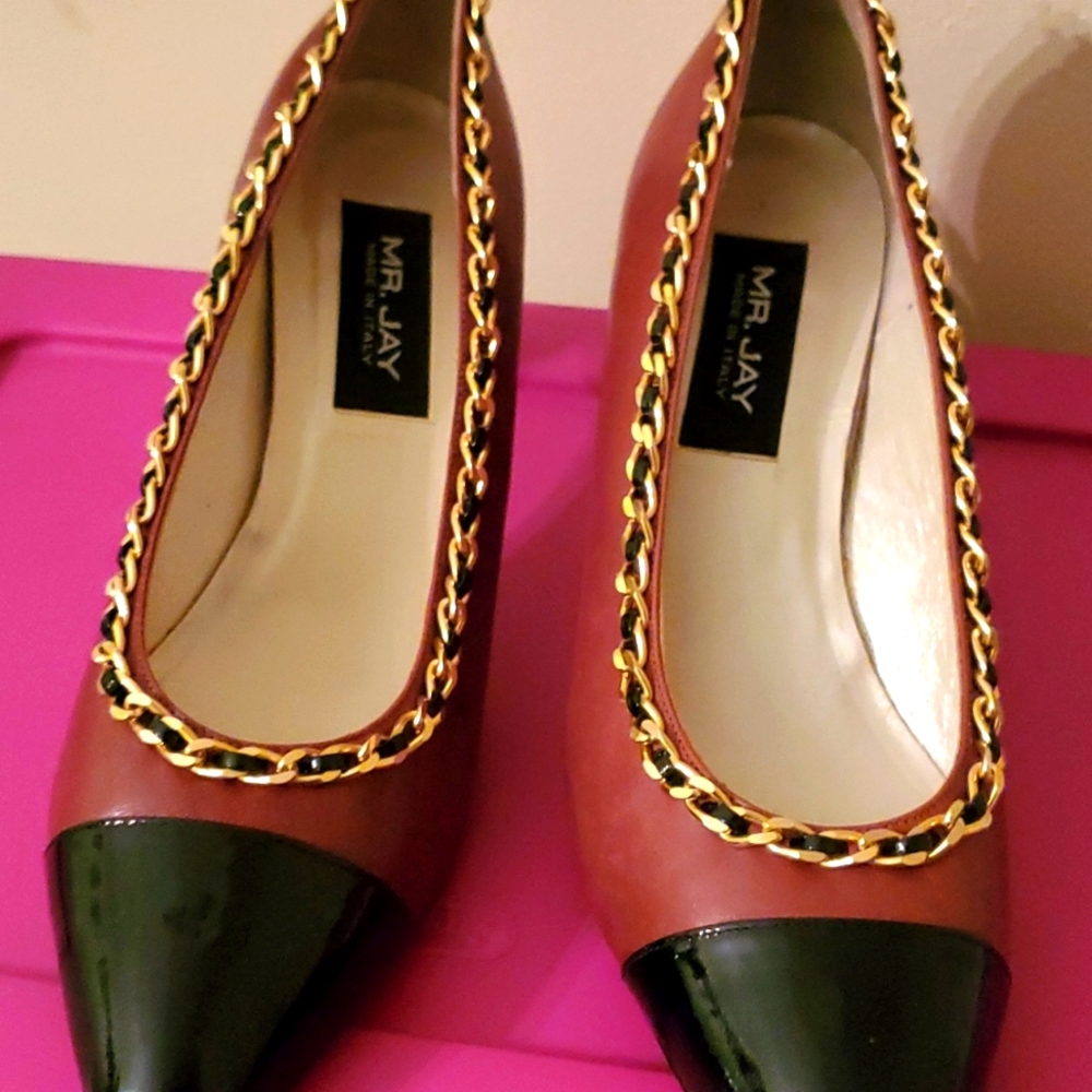 Shoe